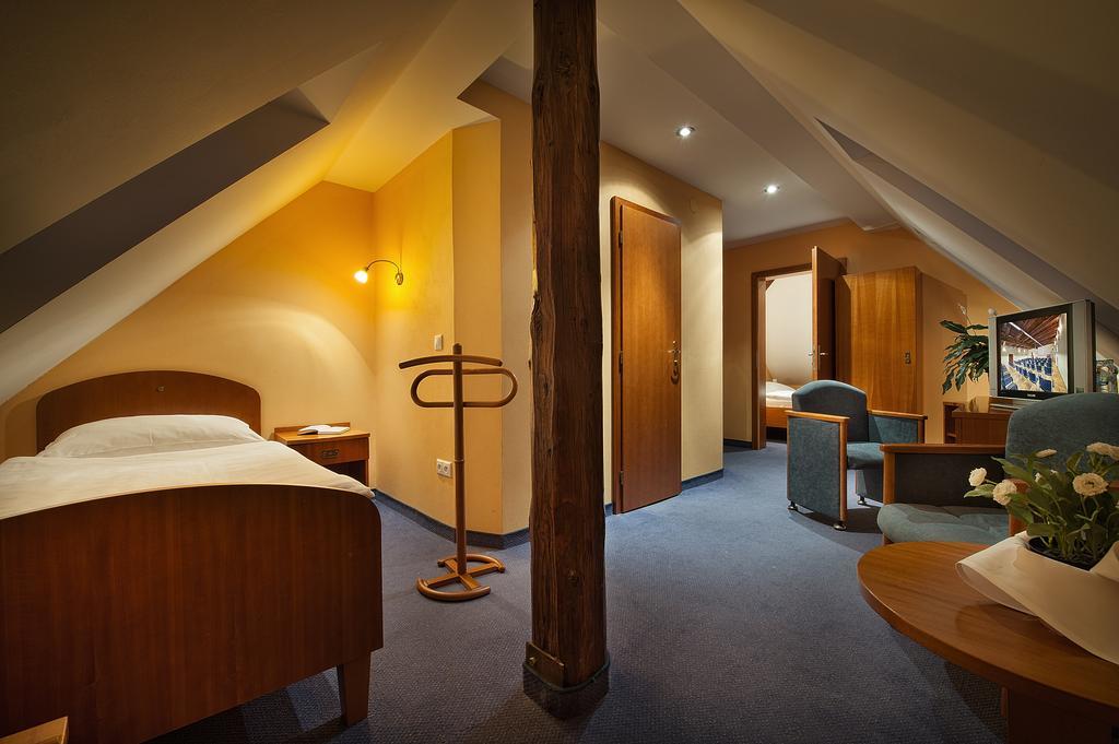 Hotel Fara Rancirov Jihlava Zimmer foto